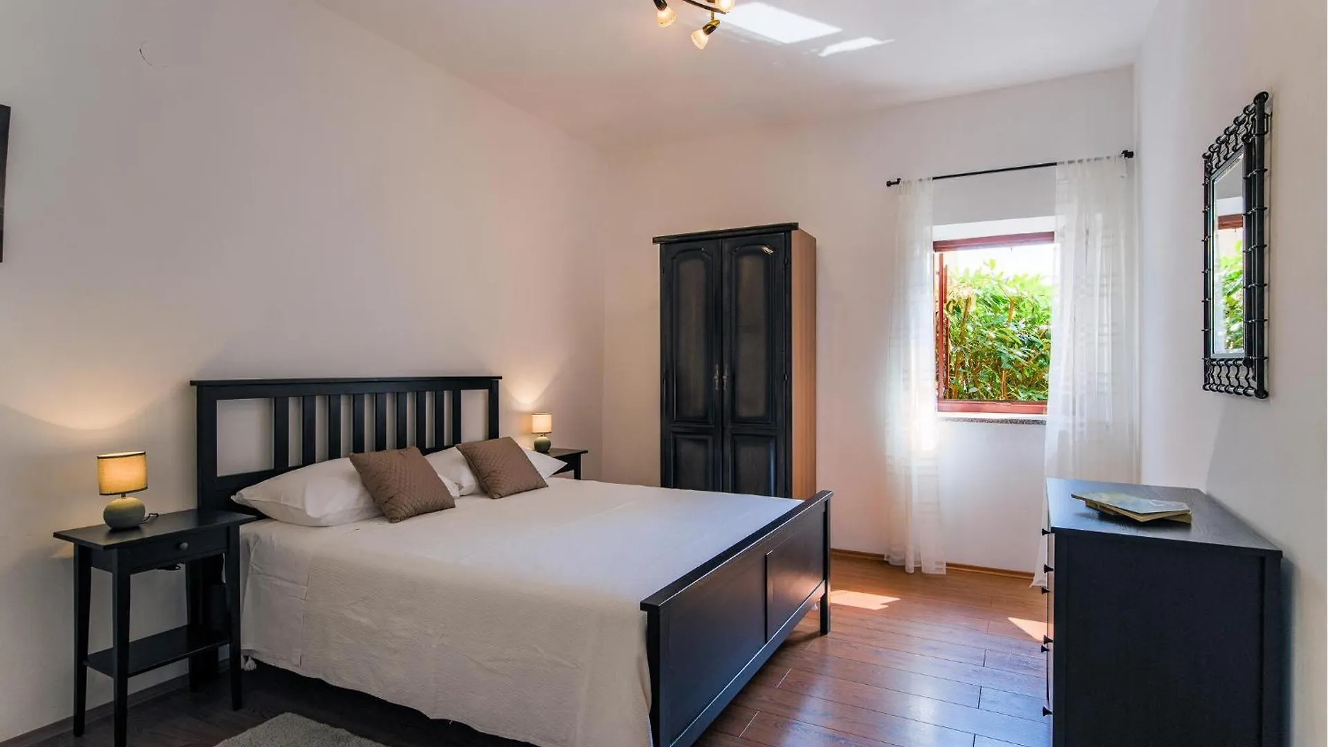 3 Bedroom Cozy Home In Koromani 0*,  Κροατία